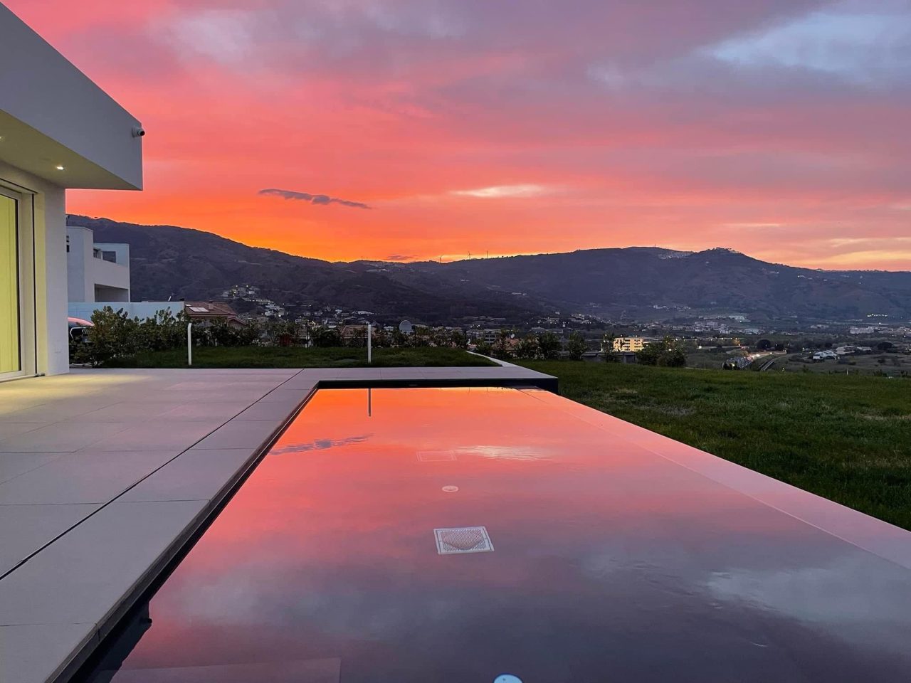 Outdoor Lighting System - Key Automation - Private Outdoor Lighting Control Systems For Penthouses